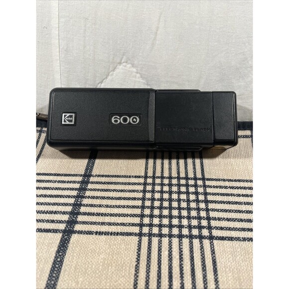 Vintage Kodak 110 Tele Ektralite Film Camera 600 Sensalite Flash Case Untested - Picture 5 of 5